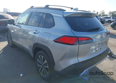 2023 Toyota Corolla Cross Xle z USA, uszkodzony, nr VIN 7MUDAABG9PV064131